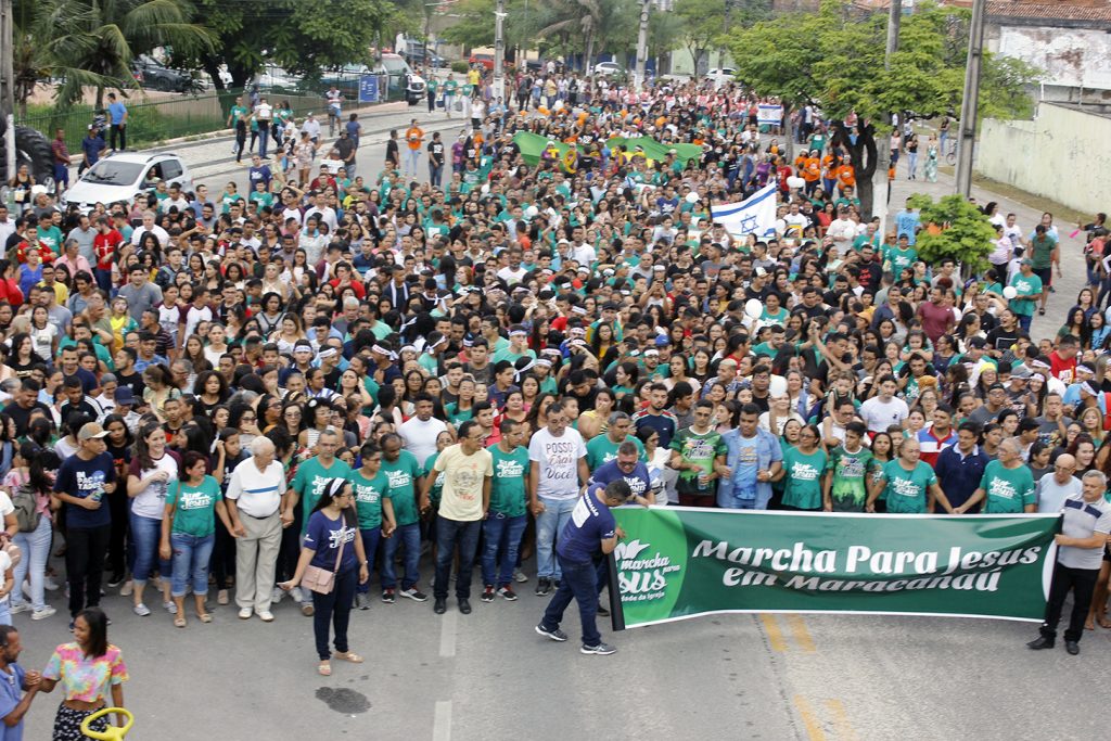 Grande público marca a VI Marcha para Jesus de Maracanaú e a primeira noite do Alegria & Louvor 2020