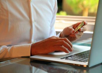 Compras online durante a pandemia: 5 cuidados que você deve tomar