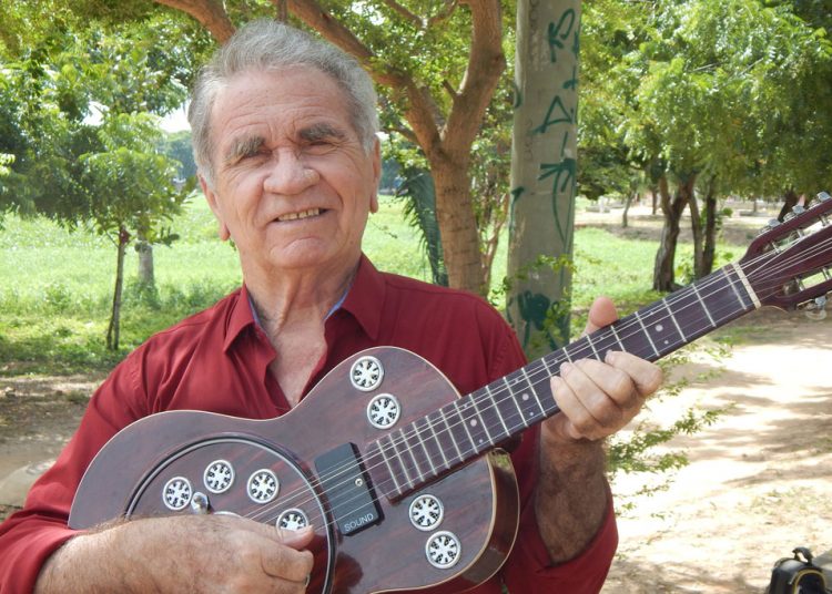 Cantador Geraldo Amâncio faz abertura do Projeto Palavras em live para todo o Ceará