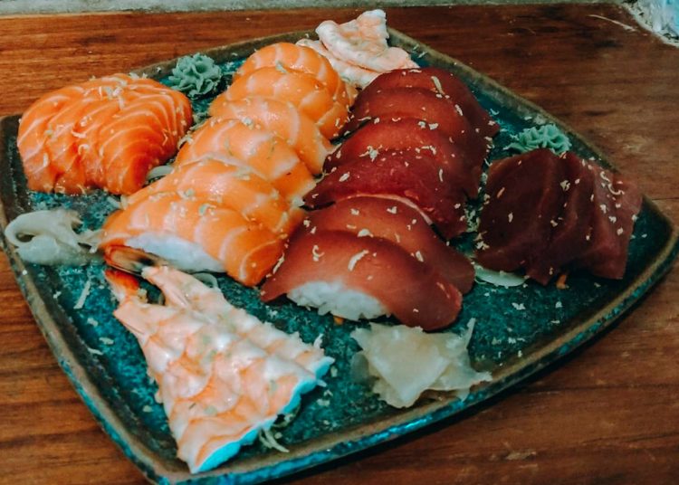Zoi Restaurante reforça delivery e estreia combinados de sushi exclusivamente para pedidos online