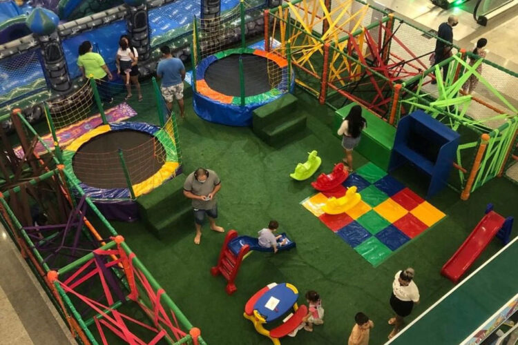 Mundo dos Elásticos é a nova atração infantil do Shopping Parangaba