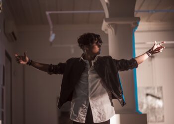 Maracanauense “VMZ” ganha destaque na internet com “rap geek”