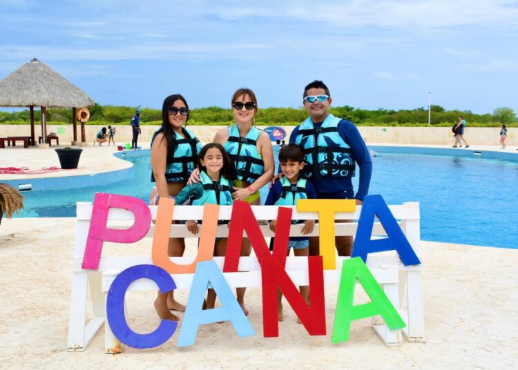Dra. Kaline Ferraz recarrega as energias em temporada de férias na paradisíaca Punta Cana