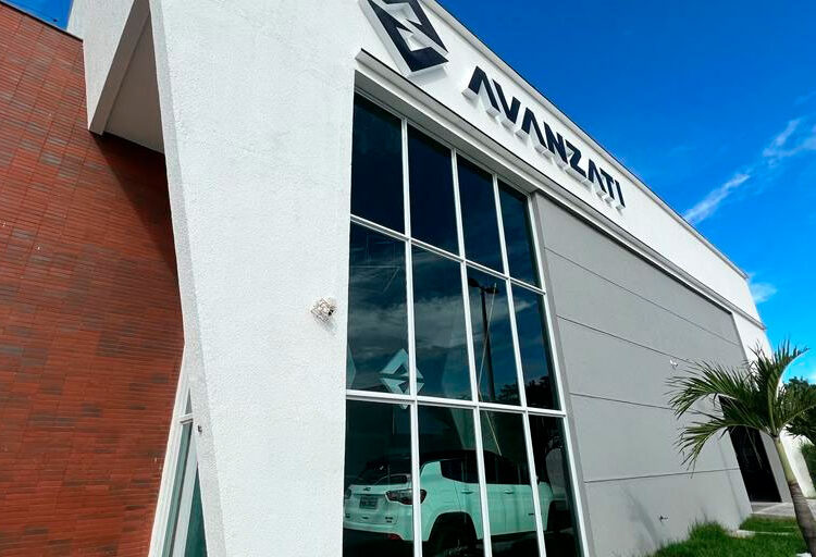 AVANZATI oferece tratamentos automotivos capazes de prevenir o desgaste, manter o brilho ou mesmo restaurar a pintura do veículo