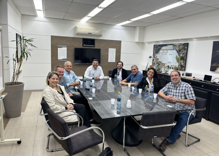 Coopercon Ceará visita fábricas do Grupo Roca em Minas Gerais e no Paraná
