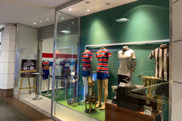Shopping Benfica realiza Exposição Clássico-Rei com itens históricos de colecionadores