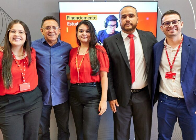 Santander inaugura nova agência em Maracanaú