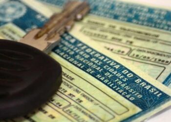 Motorista com CNH suspensa pode fazer curso de reciclagem online