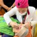 Clínica Joyce Oliveira Esteticista realiza 3º Workshop de Design de Sobrancelhas para mulheres da comunidade do Trilho