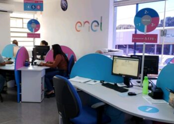 Oito lojas da Enel Ceará estarão abertas neste sábado para renegociação de dívidas