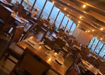 Alta estação: aumenta a procura por restaurantes à beira-mar