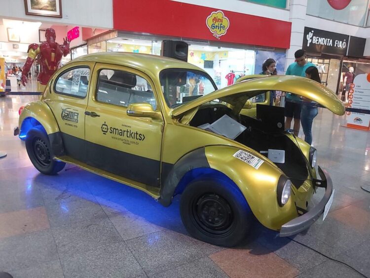 Férias no Shopping Benfica: Fusca Tecnológico e Oficina infantil de carrinhos de controle remoto
