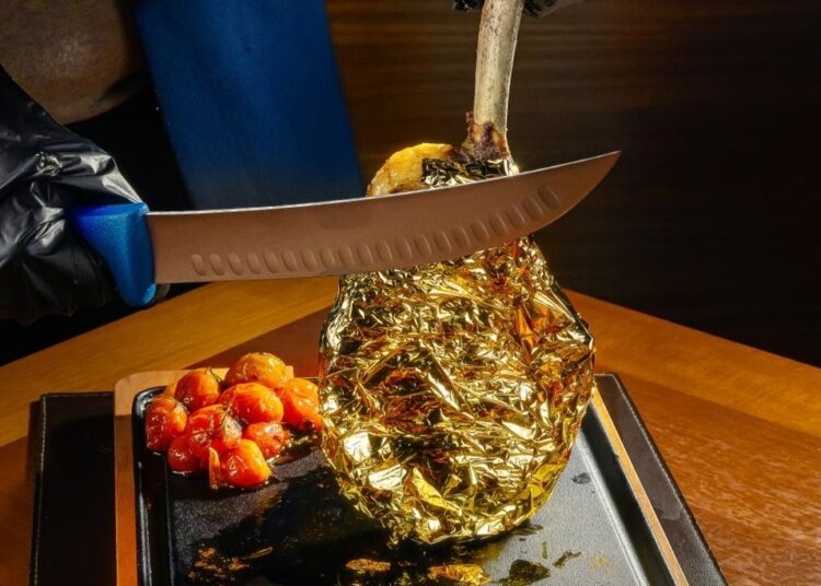 Churrascaria JP Steakhouse inova e traz carnes nobres com ouro 24k