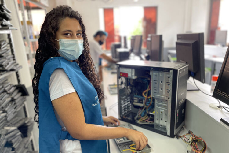 Cursos gratuitos do Centro de Recondicionamento de Computadores Idear estão com vagas abertas para novas turmas