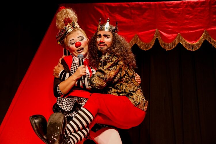 Espetáculos de teatro, dança e música nesta quinta-feira (20/abril) no Teatro Dorian Sampaio, em Maracanaú. Acesso gratuito