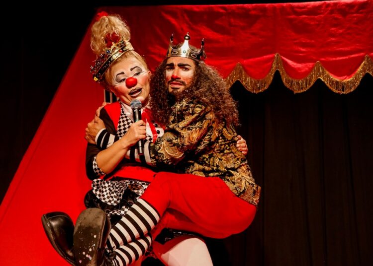 Espetáculos de teatro, dança e música nesta quinta-feira (20/abril) no Teatro Dorian Sampaio, em Maracanaú. Acesso gratuito