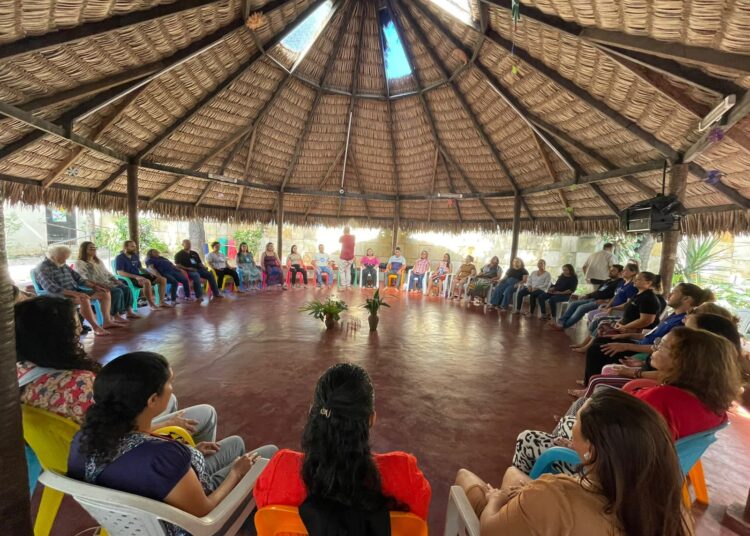 Instituto Parentes reúne técnica, poesia e política a partir da aprendizagem sobre saúde mental e vivências comunitárias