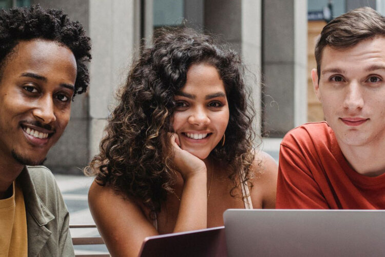 Superação: estudantes enfrentam dificuldades para ingressar e permanecer no ensino superior
