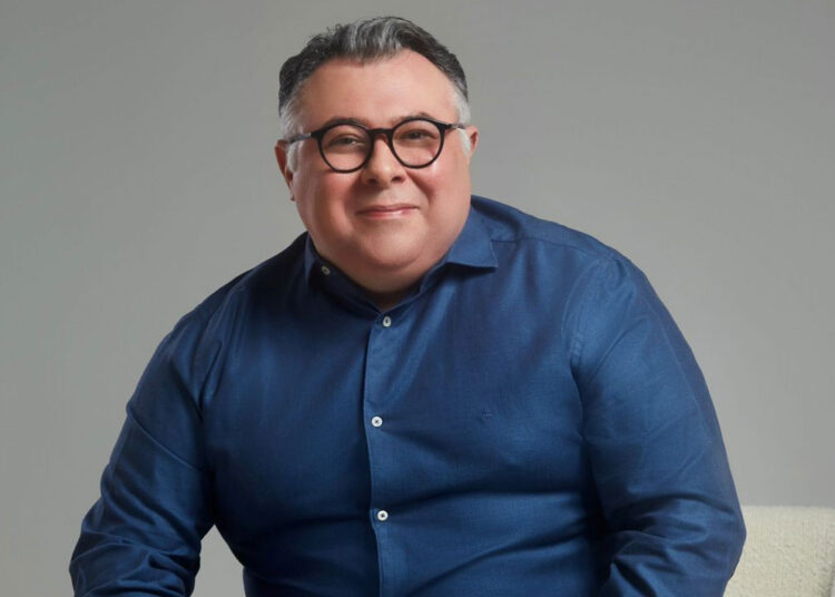 Design de Interiores André Monte apresenta DNA com leitura clássica e ambiente moderno em projetos no Brasil e exterior