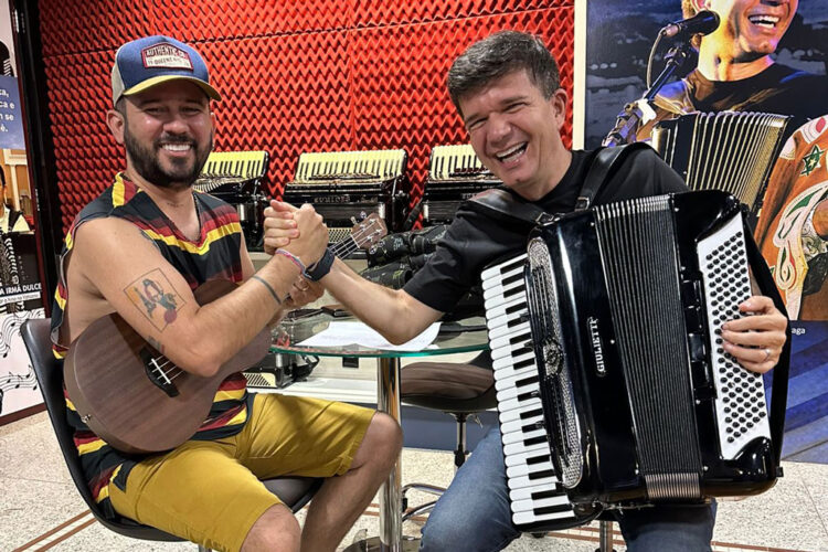 Waldonys recebe Bráulio Bessa em show de causos, cantos e poesias