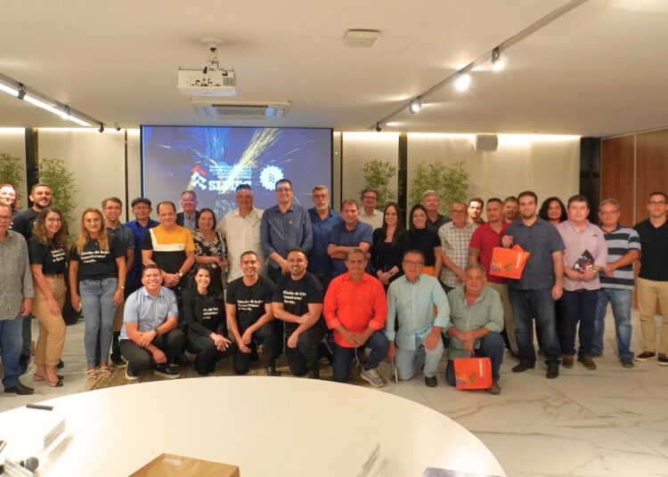 SIMEC realiza reunião mensal com foco em planejamento estratégico e em inovação social