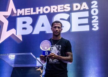 Atleta do FC Atlético Cearense é eleito o melhor lateral esquerdo da base na categoria sub-20 do futebol cearense de 2023