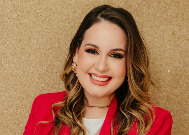 Dra Eduarda Diógenes explica os cuidados com a pele durante o carnaval