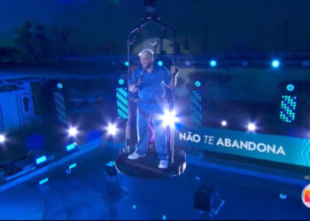 Festa de estreia do Big Brother Brasil tem entrada triunfal de Belo em noite do “Pagode Do Não Te Abandona”