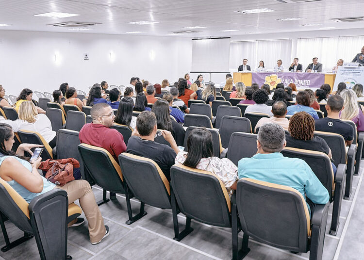 Maracanaú realiza seminário com integrantes da rede socioassistencial e conselheiros tutelares