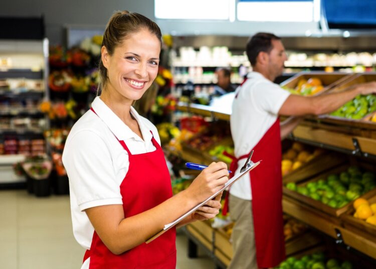 Senac e Acesu qualificam trabalhadores dos supermercados no CE