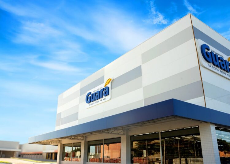Com ofertas disponíveis em bebidas, Supermercado Guará funciona normalmente durante o Carnaval