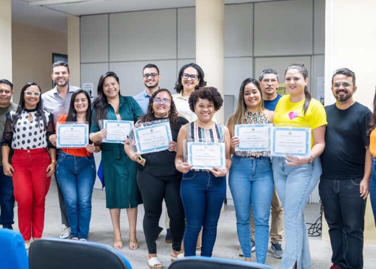 Servidores do Hospital Municipal recebem certificação do Curso Libras na Saúde promovido pelo CLM