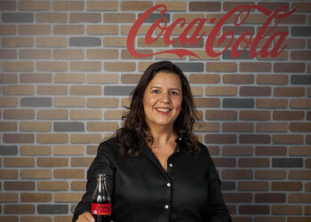 Solar Coca-Cola apresenta cearense Renata Melo como nova diretora regional