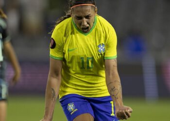 Brasil goleia Argentina e avança às semifinais da Copa Ouro: 5 a 1