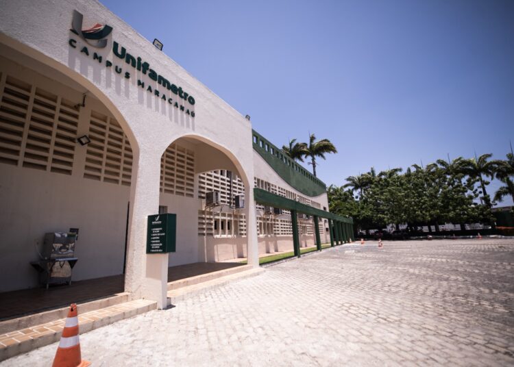 Unifametro realiza formação gratuita no campus Maracanaú para discutir os desafios e as perspectivas na educação
