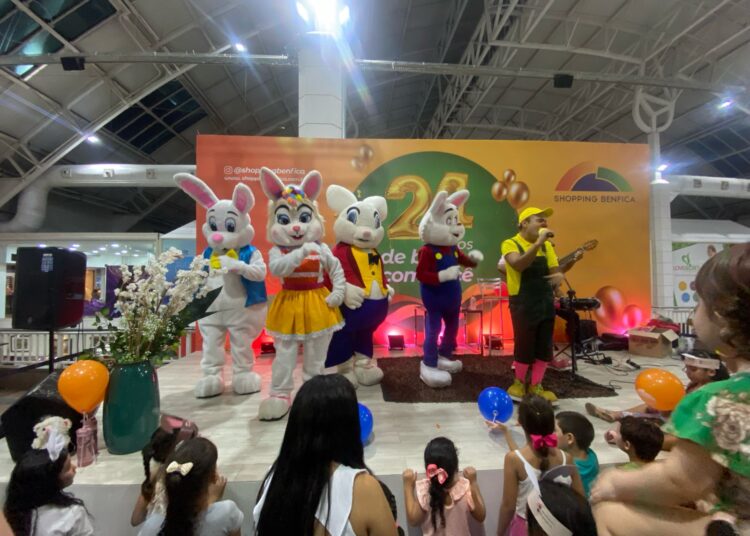 Coelho da Páscoa chega ao Shopping Benfica com programação especial durante todo o mês de março