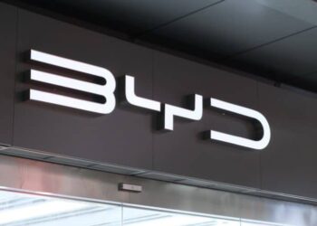 BYD inicia obras de primeira fábrica de elétricos na Bahia