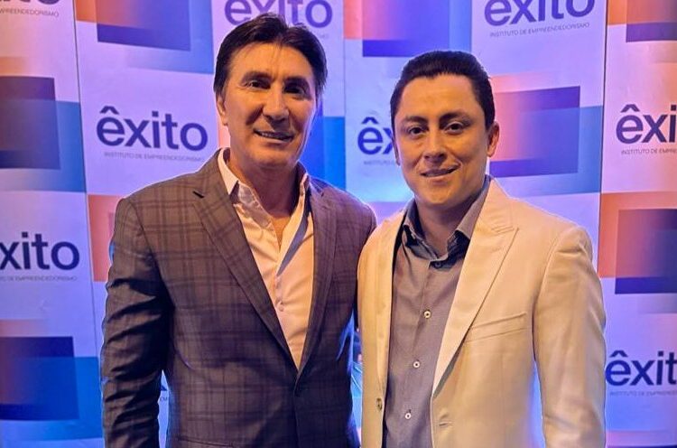 Empresário Tiago Oliveira marca presença no 1º jantar do Clube Êxito de negócios em São Paulo