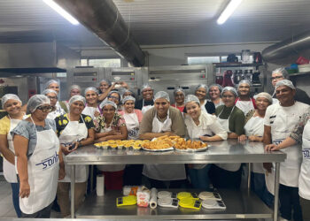 SASC e Movimento Saúde Mental formam turma de salgados comerciais em Maracanaú