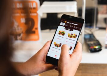 Clube BK completa 3 anos e quem ganha o presente é o cliente!