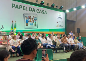 120 famílias maracanauenses recebem Papel da Casa