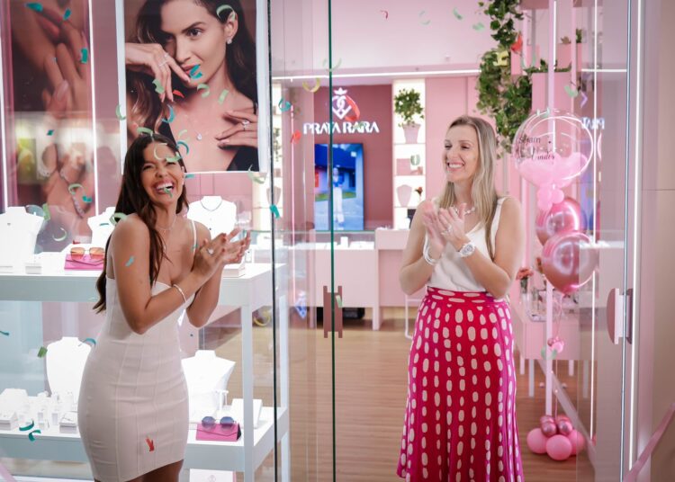 Brilho e emoção: Confira detalhes da inauguração da Prata Rara no Shopping RioMar em Fortaleza