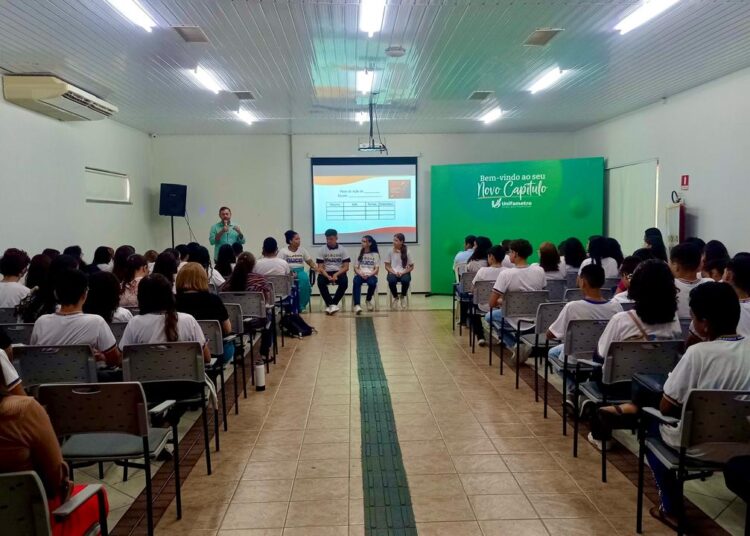 NUCA realiza formação com os grêmios estudantis sobre a educação antirracista