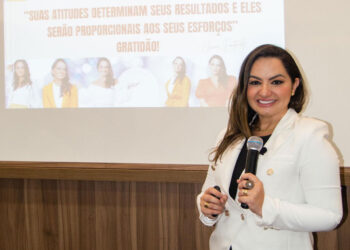 Empreendedora de Sucesso: Cleane Fontenele fortalece o Grupo Corpo e Estilo de Vida, ampliando a Agência ACEV