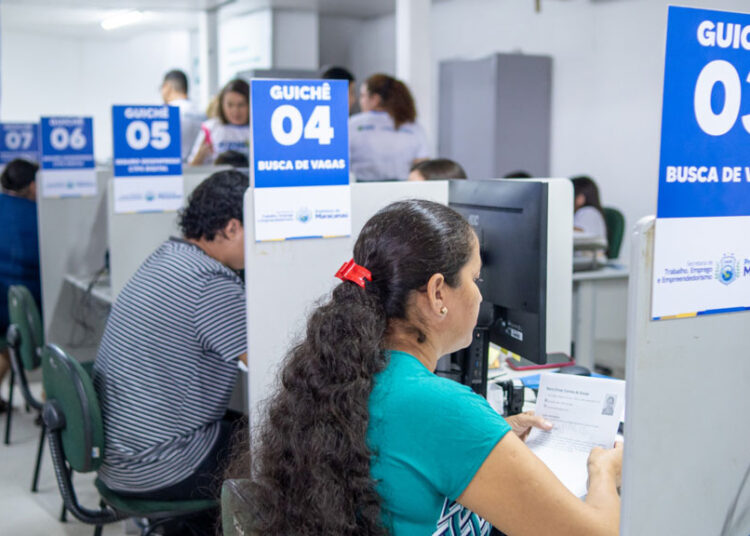 Maracanaú é a 2ª maior cidade na geração de empregos com carteira assinada em 2024, superando Juazeiro, Sobral, Eusébio e Caucaia