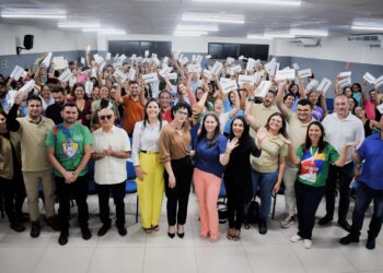 Saúde realiza entrega de tablets para os novos ACS e ACE