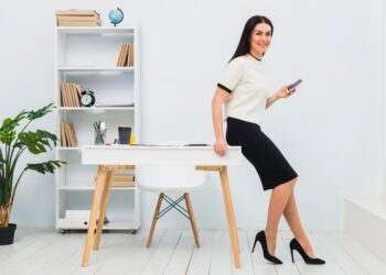 Como Usar Saias em Ambientes de Trabalho