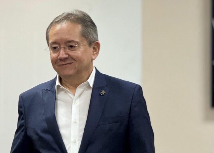 Presidente do Instituto Empresariar aborda desafios na sucessão das construtoras durante palestra no Sinduscon-CE