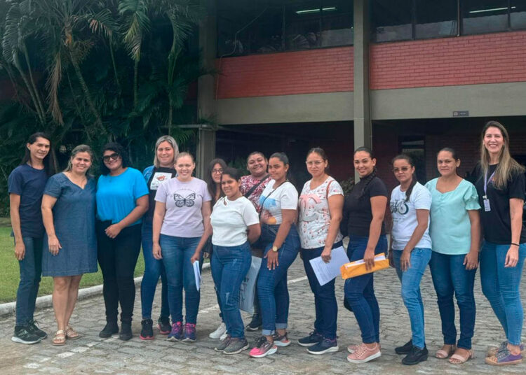 Parceria público-privada em Maranguape capacita turma de costureiros