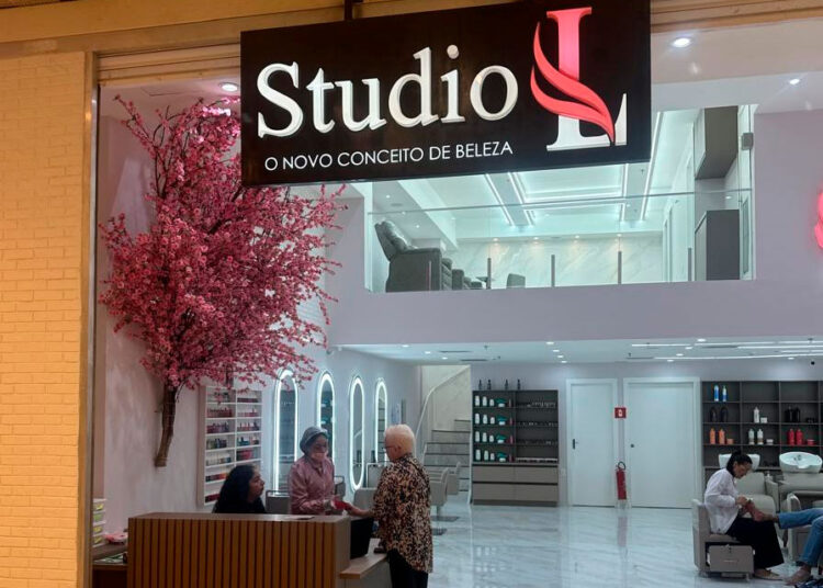Com investimento de R$ 700 mil, rede de salão de beleza cearense inaugura sua quarta unidade em Fortaleza